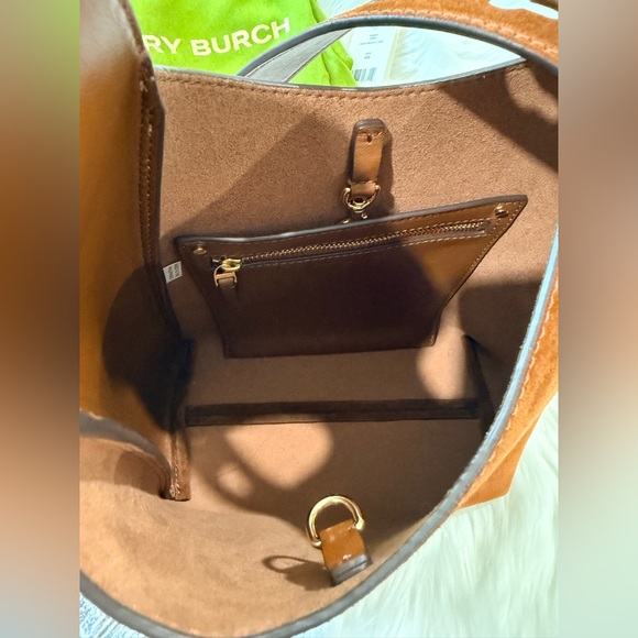 💯 Tory Burch Small Romy Suede Hobo - Picture 10 of 11